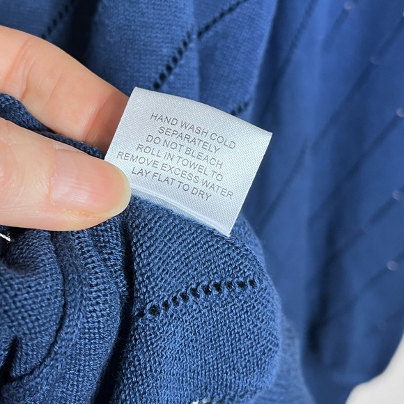 NWT MODCLOTH Navy blue full button bishop sleeve perforated stripe cardigan 1X - Picture 6 of 6